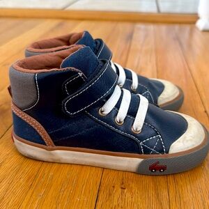 See Kai Run Dane Sneaker - Leather size 11